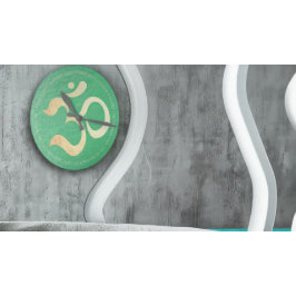 Yoga Studio Meditation Instructions Life Coach OM Rund Klocka