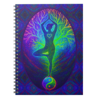 Yoga Tree Peace Rainbow Anteckningsbok