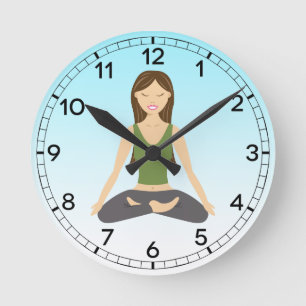 Yogakvinna i lotusposition Tecknad illustration Rund Klocka