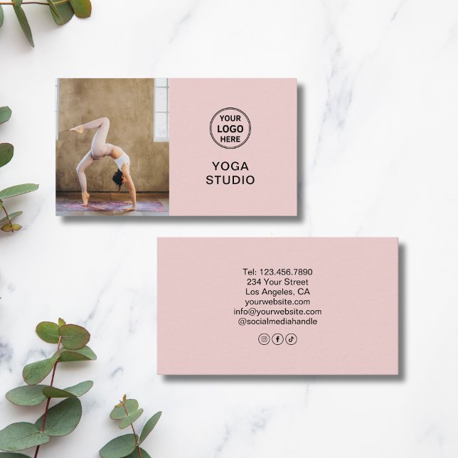 Yogalärare Instruktör Anpassad Logotyp Foto Rosa Visitkort (Yoga Instructor Teacher Custom Logo Photo Pink Business Card)