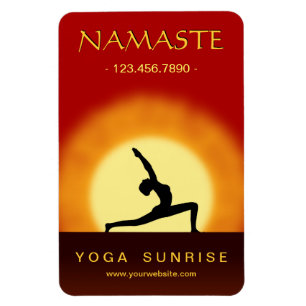 Yogasoluppgången poserar stora Flexi för Magnet