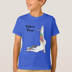 YogaUnicornkobran poserar T-shirt