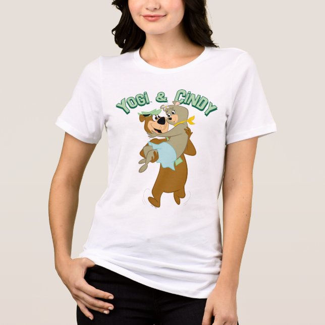 Yogi Bear Carshing Cindy Bear T Shirt (Framsida)