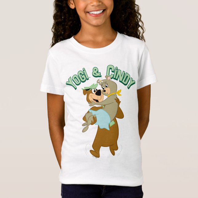Yogi Bear Carshing Cindy Bear T Shirt (Framsida)