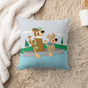 Yogi Bear och Boo Boo Roligt Canoe Äventyr Kudde