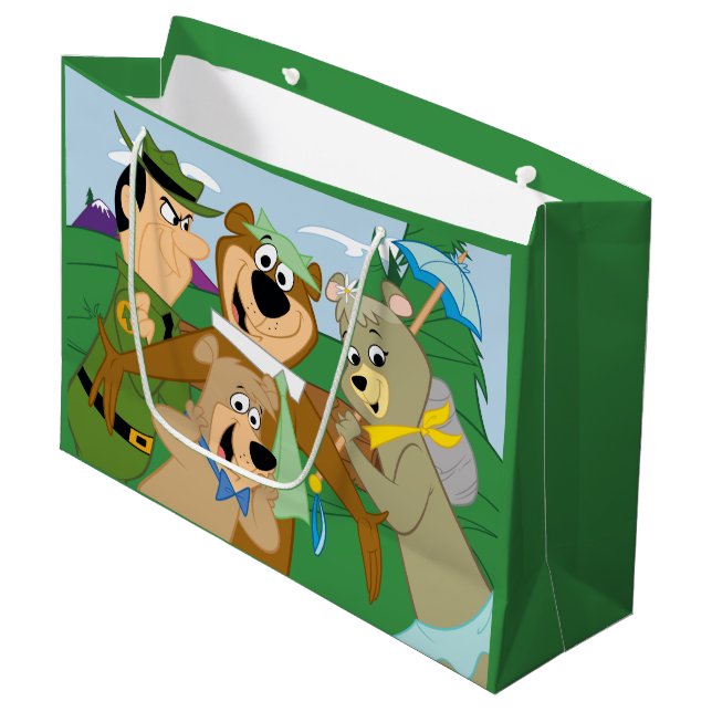 Yogi Bear och Friends Framed Forest Bild (Framsidan Vinklad)