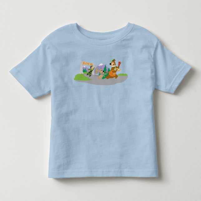 Yogi Bear's Underbar Picnic Basket Escape T Shirt (Framsida)