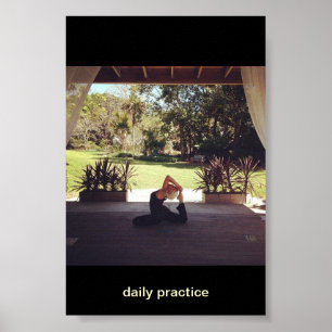 yogini: öva dagligen poster