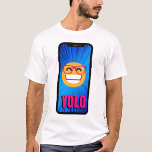 YOLO EMOJI MED EYEGLASES LYCKLIG I EN CELLFON T SHIRT