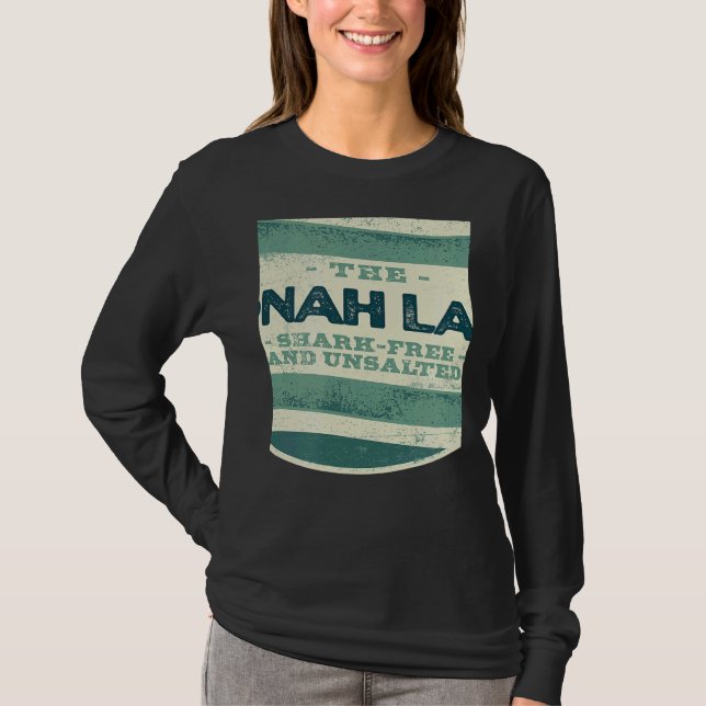 Yonah Lake Shark Free and Unsalted Camping Georgia T Shirt (Framsida)