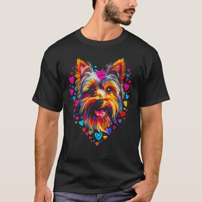Yorkie Hund Yorkshire Terrier Rosa Red Heart Kärle T Shirt (Framsida)