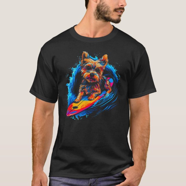 Yorkie Hund Yorkshire Terrier Surfing 1 T Shirt (Framsida)