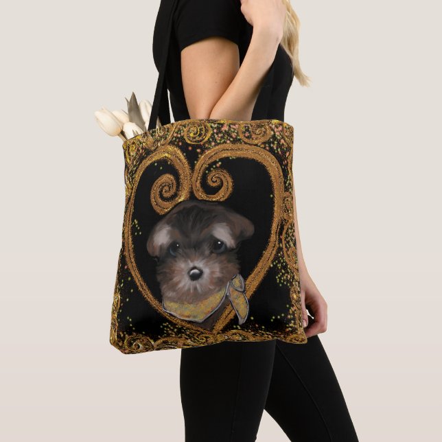 Yorkie Poo Tygkasse (Närbild)