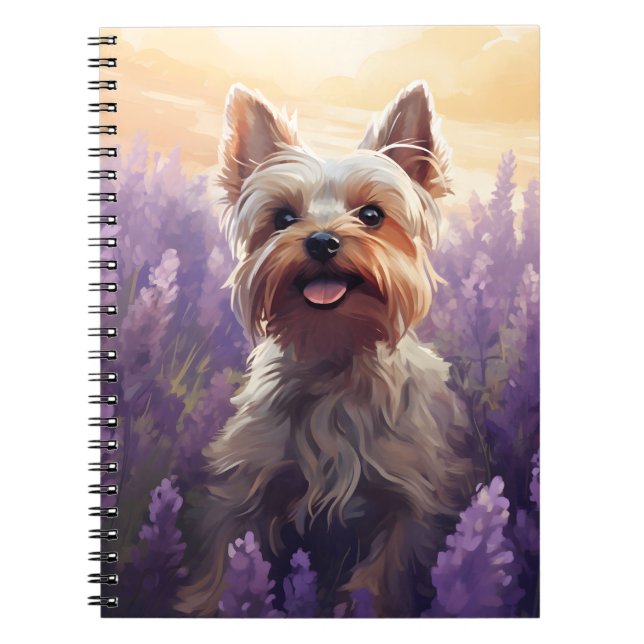 Yorkshire Terrier i Lavender fält Anteckningsbok (Framsidan)