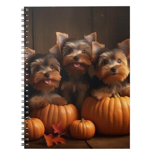 Yorkshire Terrier Puppy Autumn Delight Pumpkin Anteckningsbok (Framsidan)