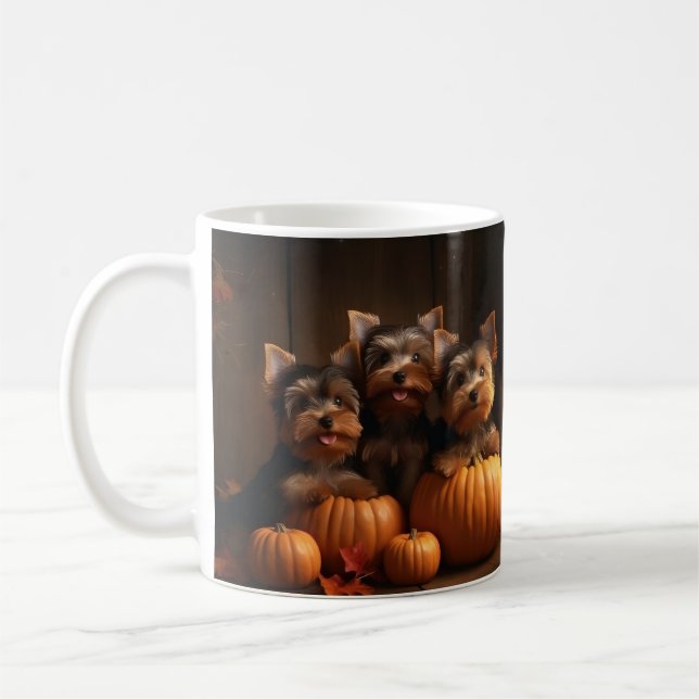 Yorkshire Terrier Puppy Autumn Delight Pumpkin Kaffemugg (Vänster)