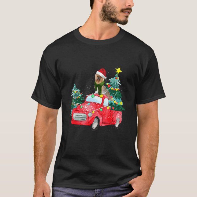 Yorkshire Terrier Ride Red Truck Christmas Yorkie  T Shirt (Framsida)