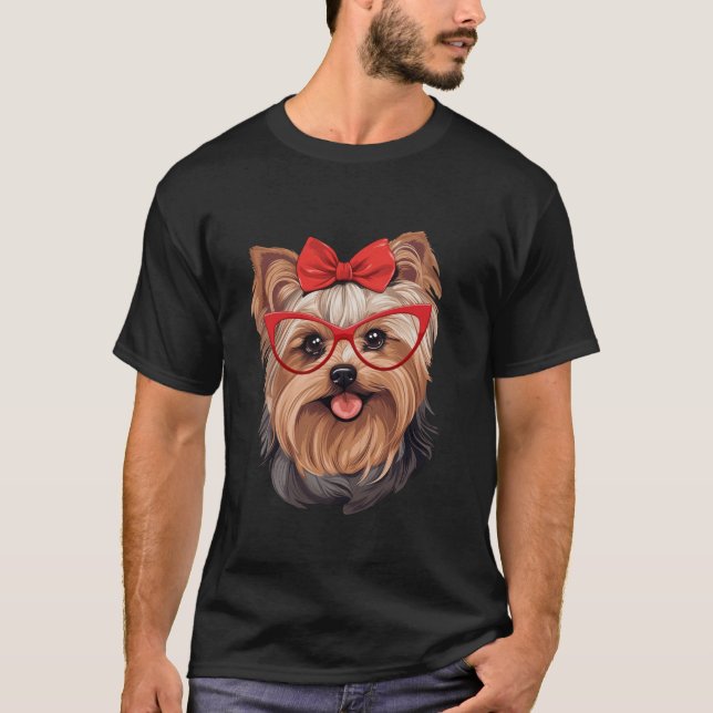 Yorkshire Terrier Wearing Red Glasses and Headband T Shirt (Framsida)