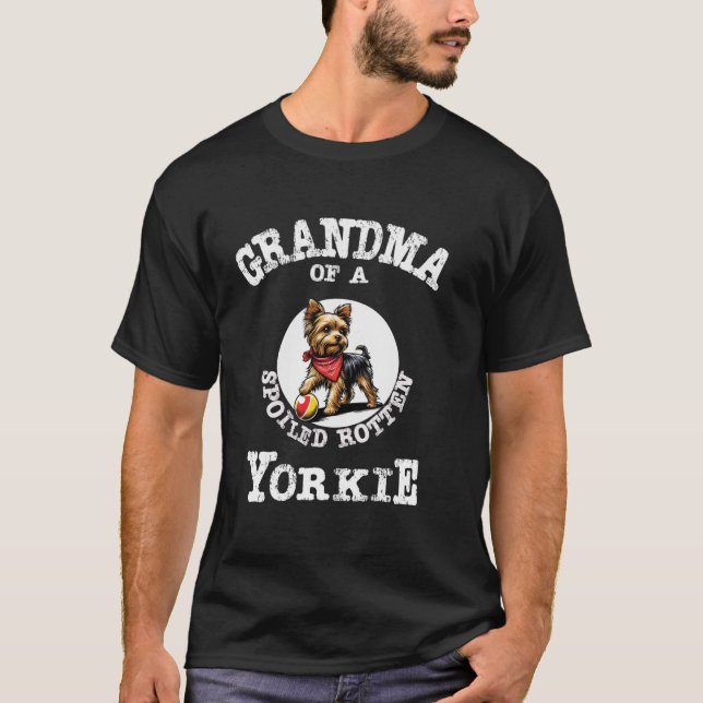 Yorkshire Terrier Yorkie Mormor Mamma Presente T Shirt (Framsida)