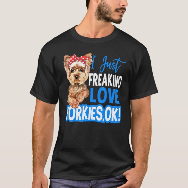 Yorkshire Terrier Yorkshire Terrier T Shirt (Framsida)