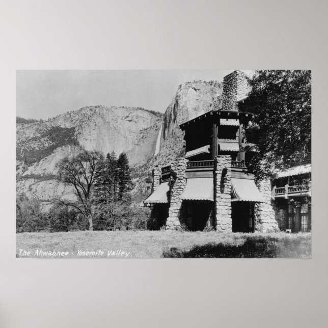 Yosemite, CA - Ahwahnee Lodge och Valley Poster (Framsidan)