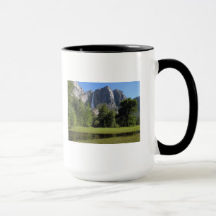Yosemite Falls från Valley i California Mugg