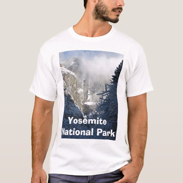Yosemite Falls i vinter T Shirt (Framsida)
