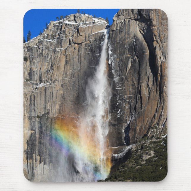 Yosemite Falls med regnbågen Musmatta (Framsidan)