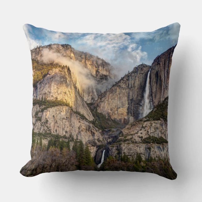 Yosemite Falls naturskön, Kalifornien Kudde (Framsida)