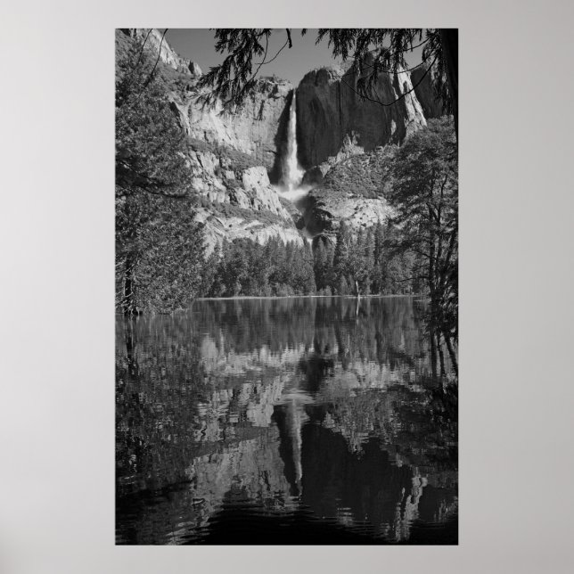 Yosemite Falls Reflection black and white Poster (Framsidan)
