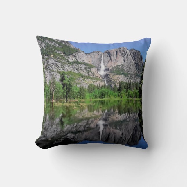 Yosemite Falls Reflection Kudde (Framsida)