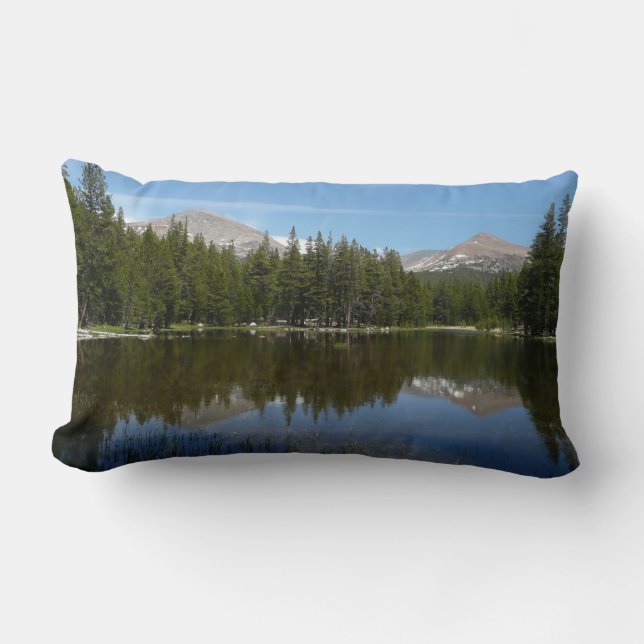 Yosemite Lake Reflektion Lumbarkudde (Framsida)