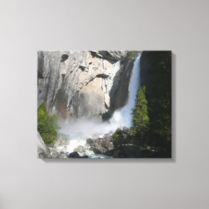 Yosemite Lower Falls vid Lower Yosemite Falls Trai Canvastryck
