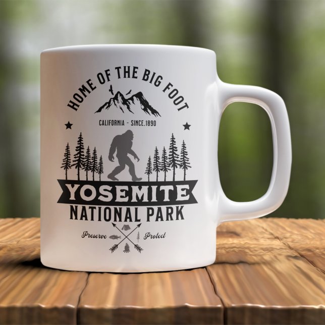 Yosemite National Park Home of the Big Foot Funny Kaffemugg (Skapare uppladdad)