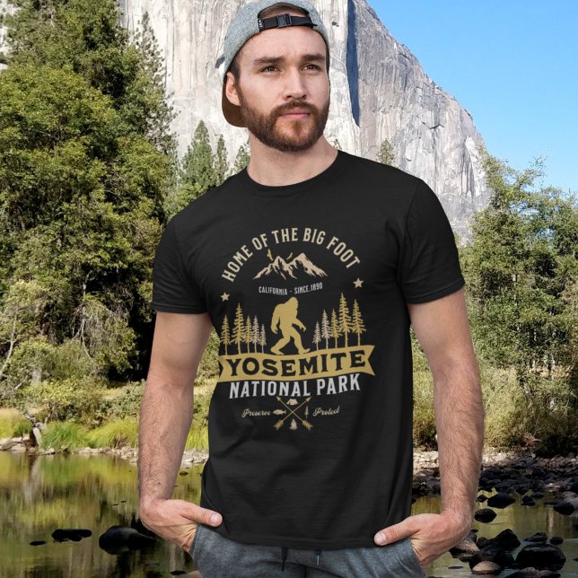 Yosemite National Park Home of the Big Foot T Shirt (Skapare uppladdad)