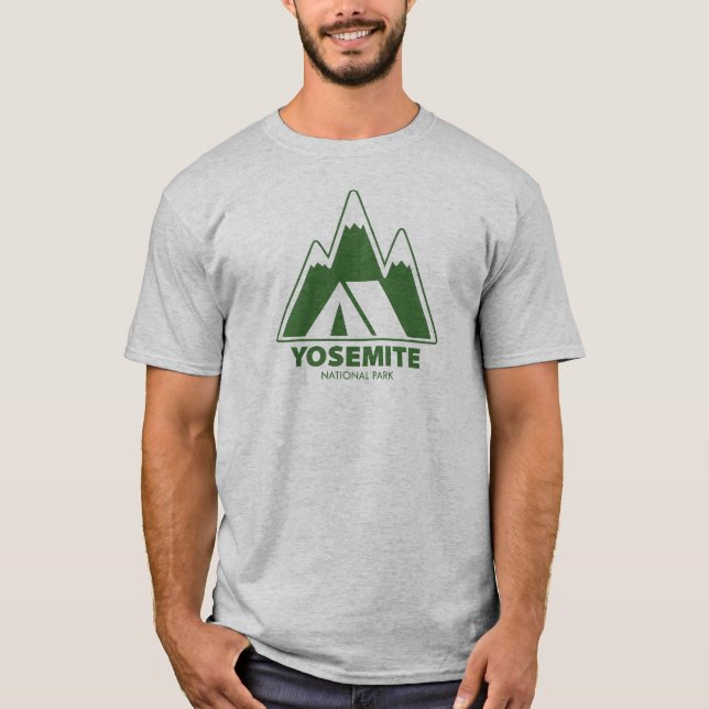Yosemite National Park Mountains Camping T Shirt (Framsida)