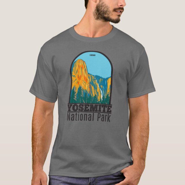 Yosemite National Park Sentinel Fall California T Shirt (Framsida)