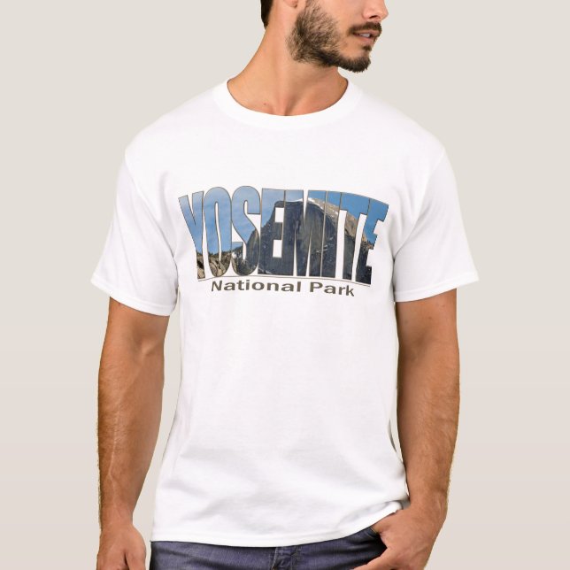 Yosemite nationalparktext med den halva kupolen tee shirt (Framsida)