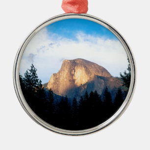 Yosemite parkerar den halva kupolen julgransprydnad metall