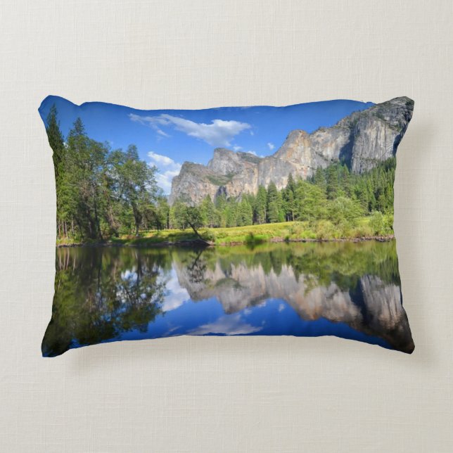 Yosemite reflexion prydnadskudde (Framsidan)