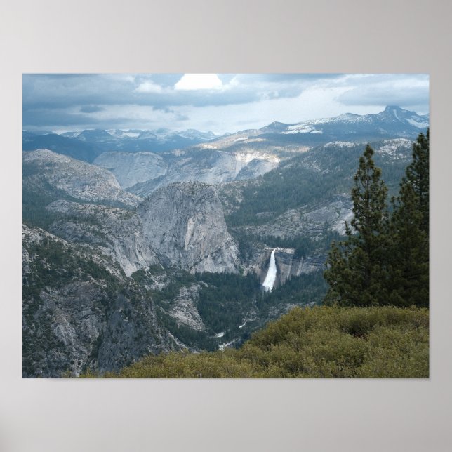 Yosemite tryck, värdeaffisch papper (halvblank) poster (Framsidan)