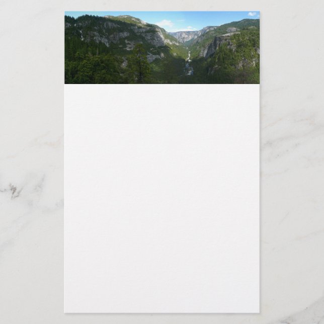 Yosemite Valley i Yosemite National Park Brevpapper (Framsida)