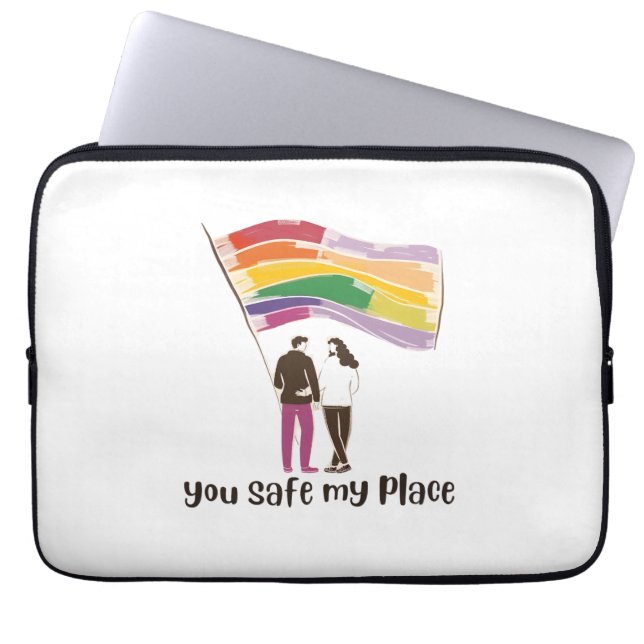 You Are My Safe Place – LGBTQ Pride Love Sticker Laptop Fodral (Framsidan)