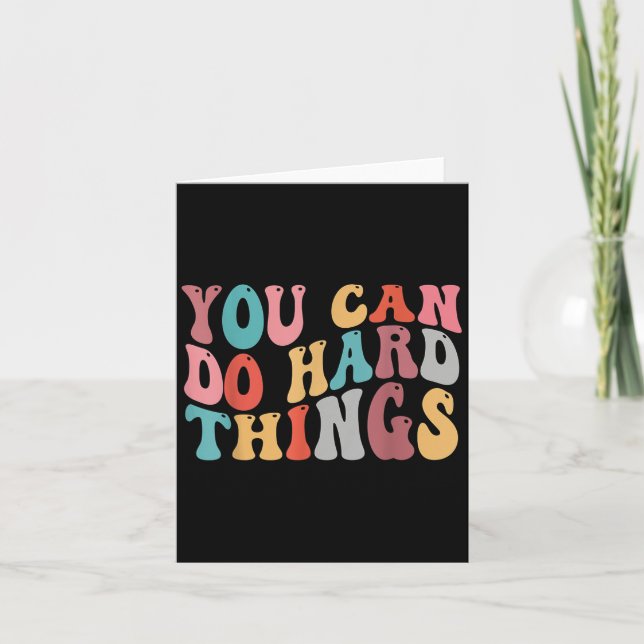 You Can Do Hard Things Groovy Retro Motivational Q Kort (Framsida)