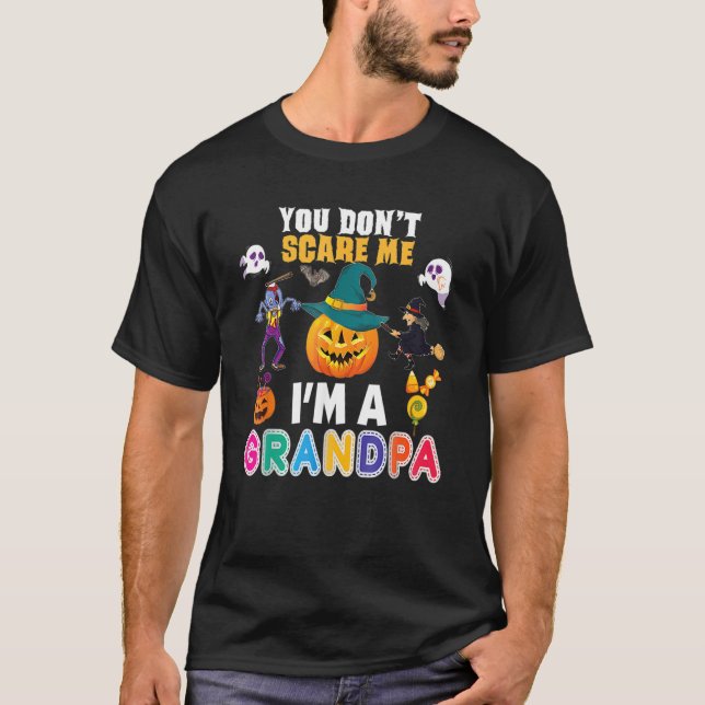 You Don't Scare Me I'm A Grandpa  Halloween Pumpki T Shirt (Framsida)