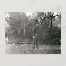 Young Aboriginal-huter med spjut och koma Vykort