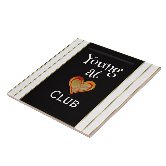 Young at Heart Club Keramisk Kakel (Sidan)