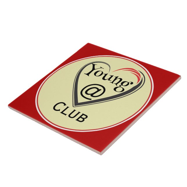 Young at Heart Club Keramisk Platta Kakelplatta (Sidan)