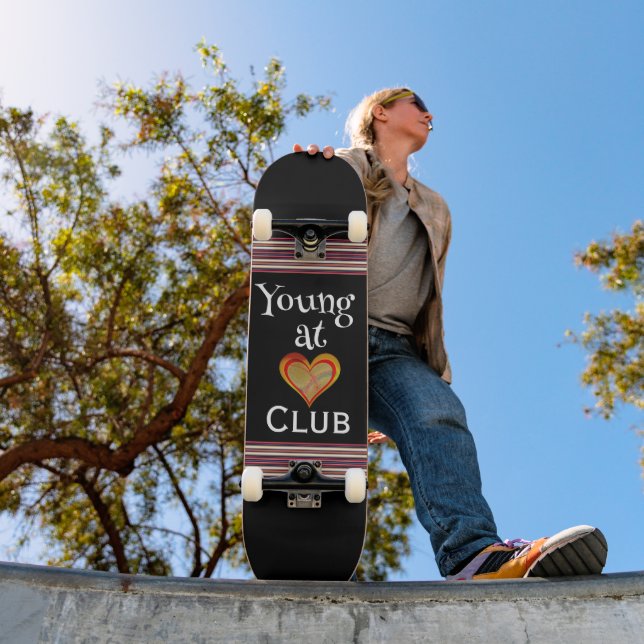 Young at Heart Club Skateboard (Utomhus 1)