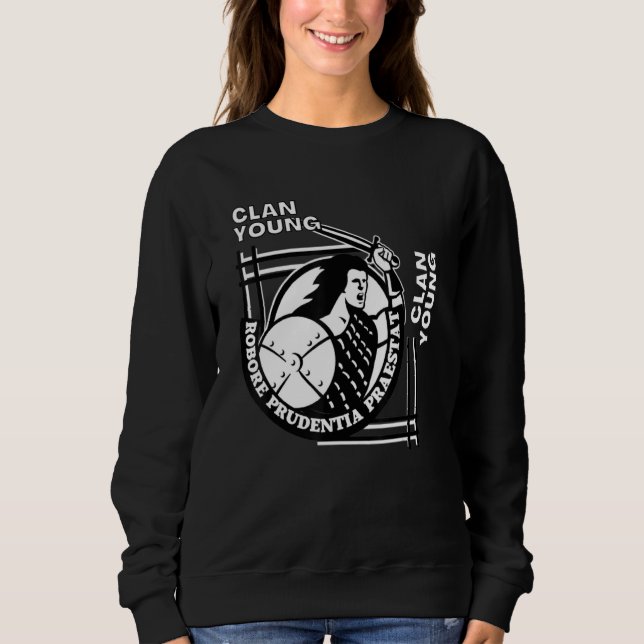 Young Clan Gaelic Motto Swordsman T Shirt (Framsida)